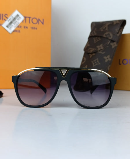 1.1 Louis Vuitton Mascot Sunglasses Black